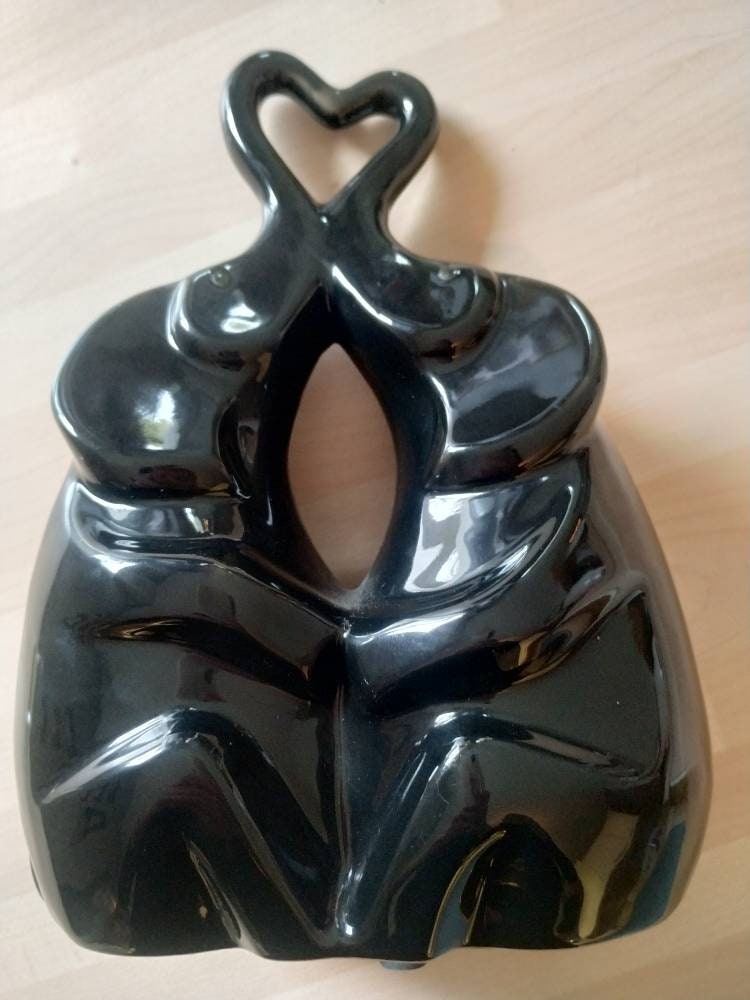 statue Couple D Éléphants in Love/Fusionnel. Trompes en Forme de Coeur. en Céramique Noire. Hauteur.