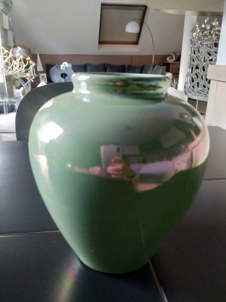 Vase Boule Vintage en Céramique Vert Pâle Nacré. Haut. 16 cm. Diamètre de L Ouverture Du Dessus. 7, 
