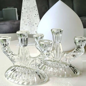 Bougeoir en verre moulé - 21 cm