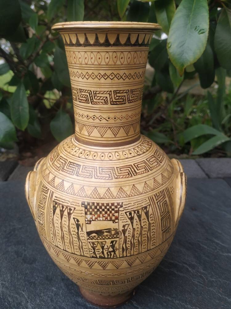 Reproduction/Réplique Grec. Vase Amphore Antique Dipylon. Motifs Géométriques. en Terre Cuite & Céra