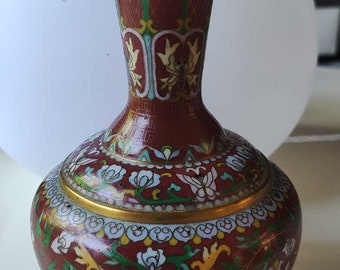 Vase boule artistique Chinois  en émail cloisonné, peint main. Motifs floraux/papillons exotiques. Haut 18 cm