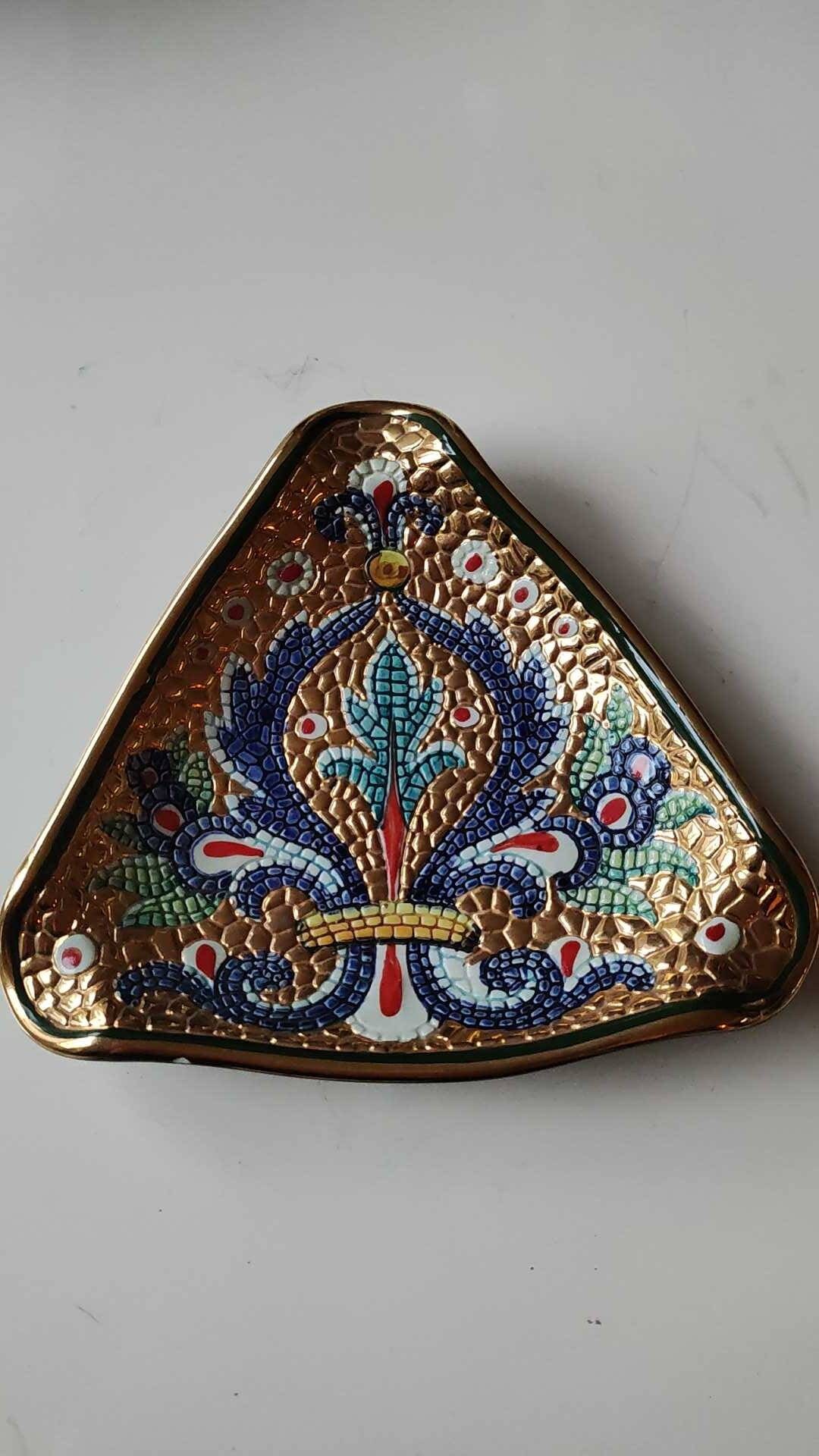 Vintage Enamel Pocket/ashtray. Royal Lily, Scroll, Floral and