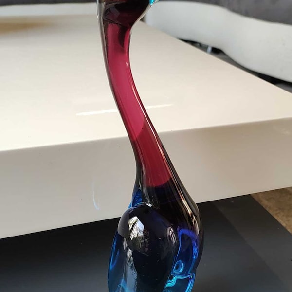 Figurine Canard en verre d Art soufflé Vénitien/De Murano Italie - Aux tons roses/Violines et bleu turquoise avec de beaux reflets/Haut 31cm