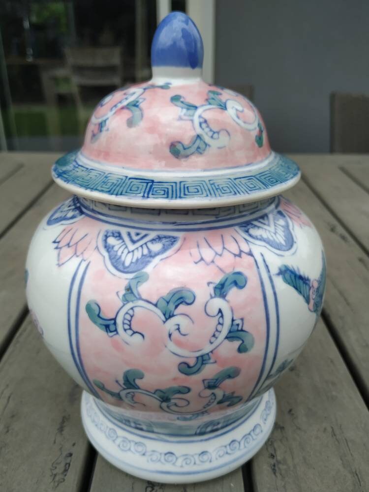 Vintage Années 50/60. Art Artisanal Asiatique. Potiche Chinoise/ ou Vase avec Couvercle en Porcelain