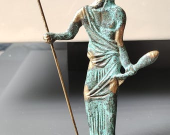 彫刻/ギリシャの海の神ポセイドン、手に三叉槍/古代ギリシャ神話。緑青