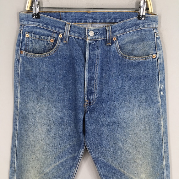 Size 31x29.5 Vintage 90s Levi's 501 Faded Blue Jeans Light Wash
