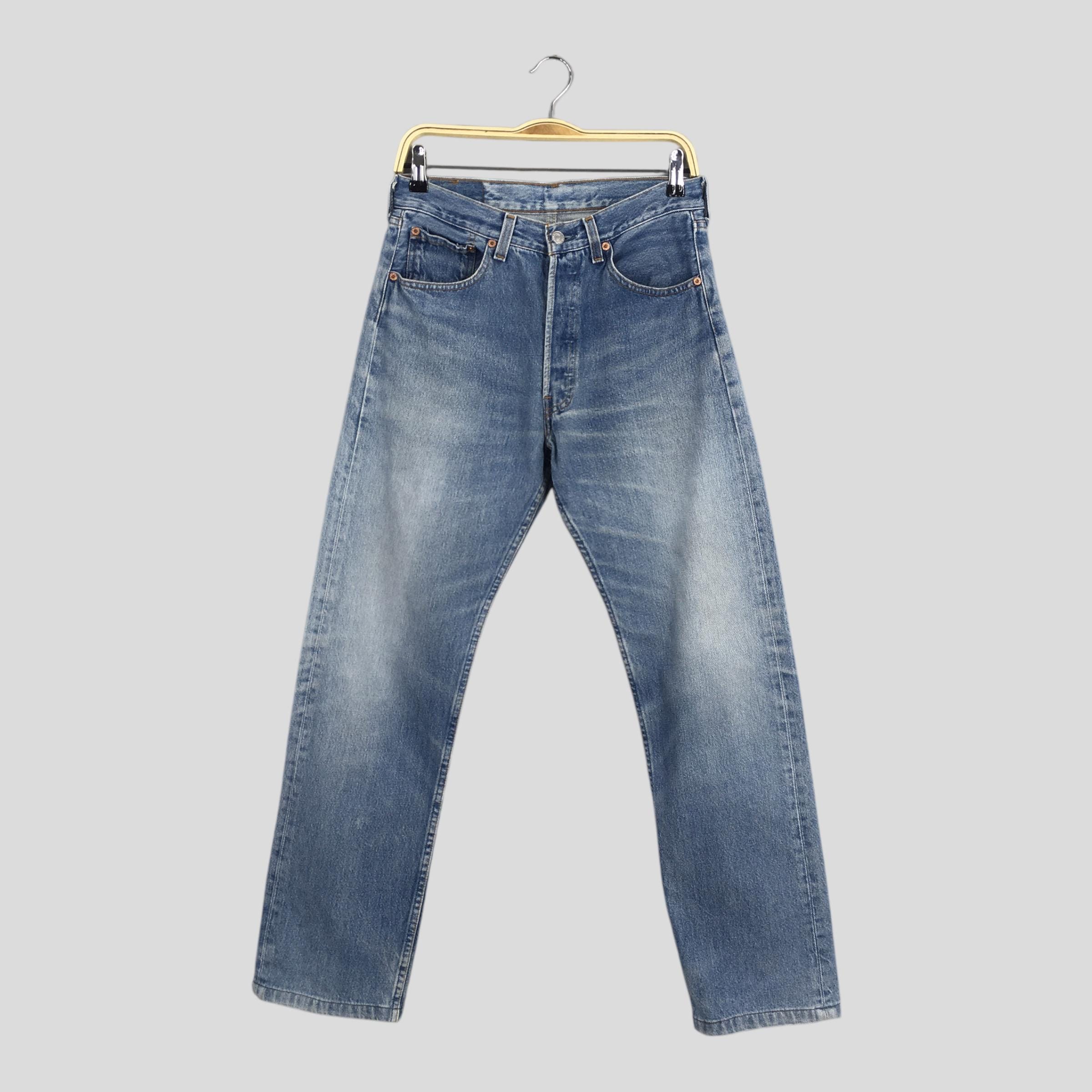 Size 29x31 Vintage 1990s Levi's 501 Faded Blue Jeans Light Wash