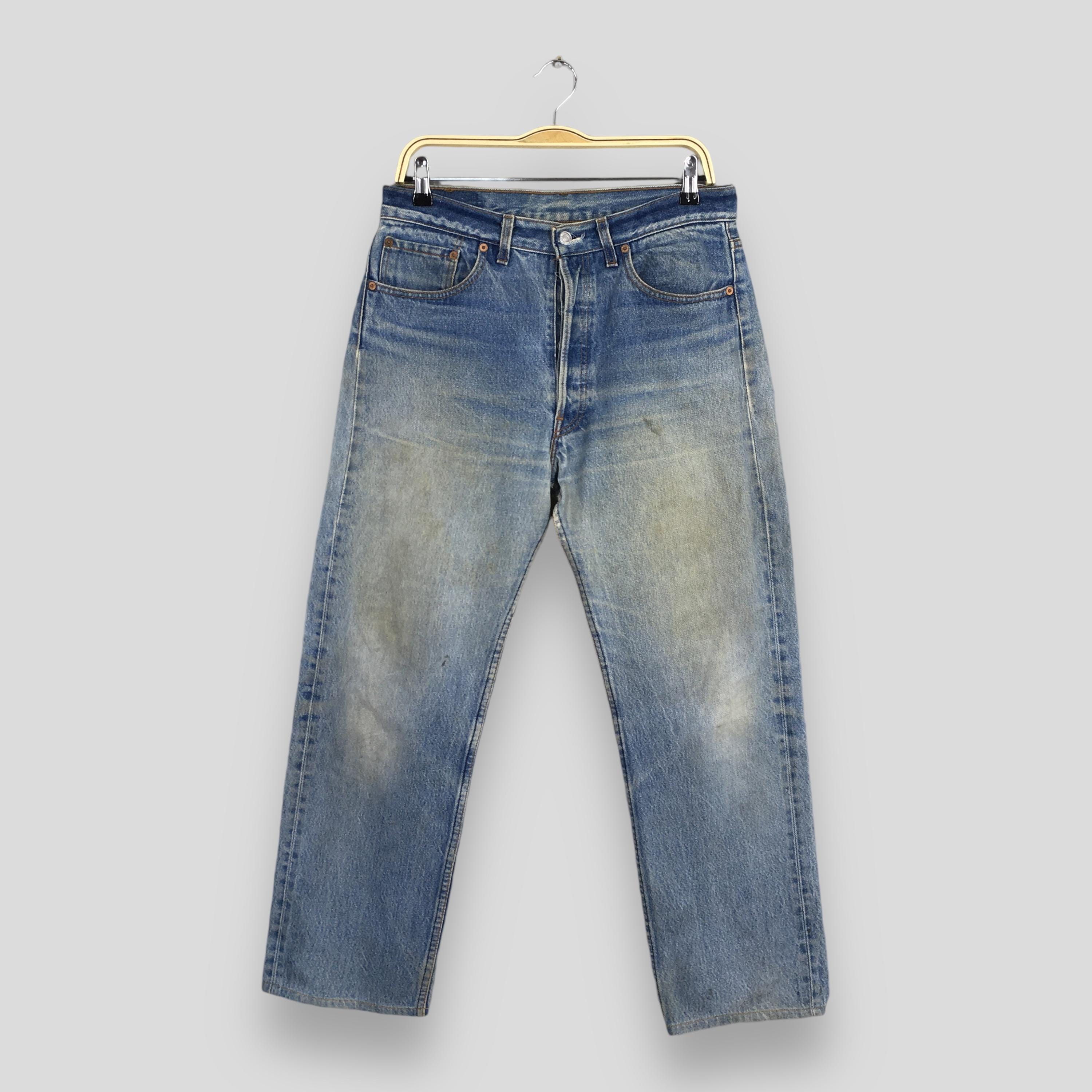 Size 32x26.5 Vintage 90s Levi's 501XX Faded Blue Jeans Light Wash