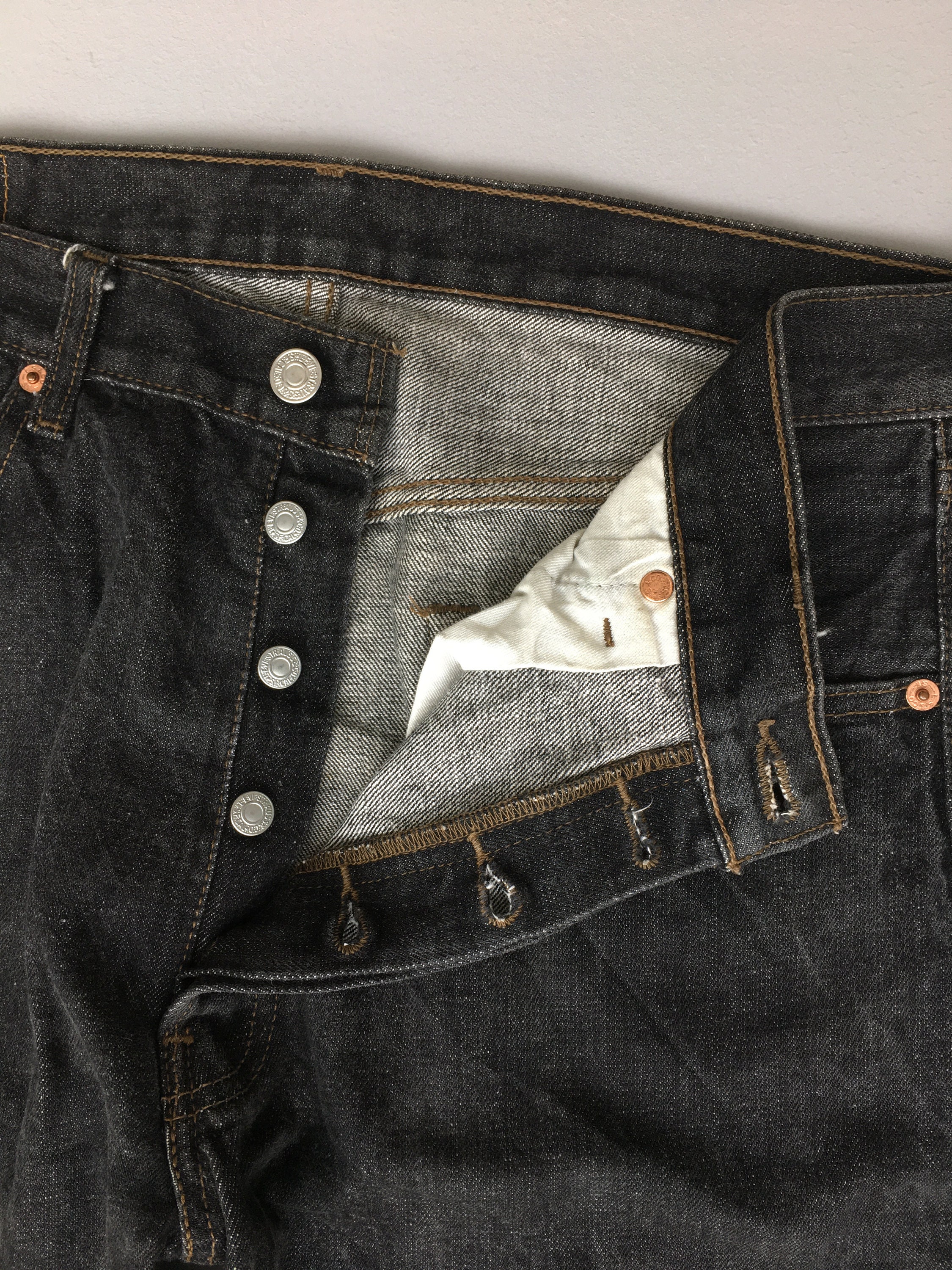Size 32 Vintage Levis 501 Black Jeans High Waisted 90s Faded Size 32 Vintage Levis 501 Black Jeans High Waisted 90s Faded
