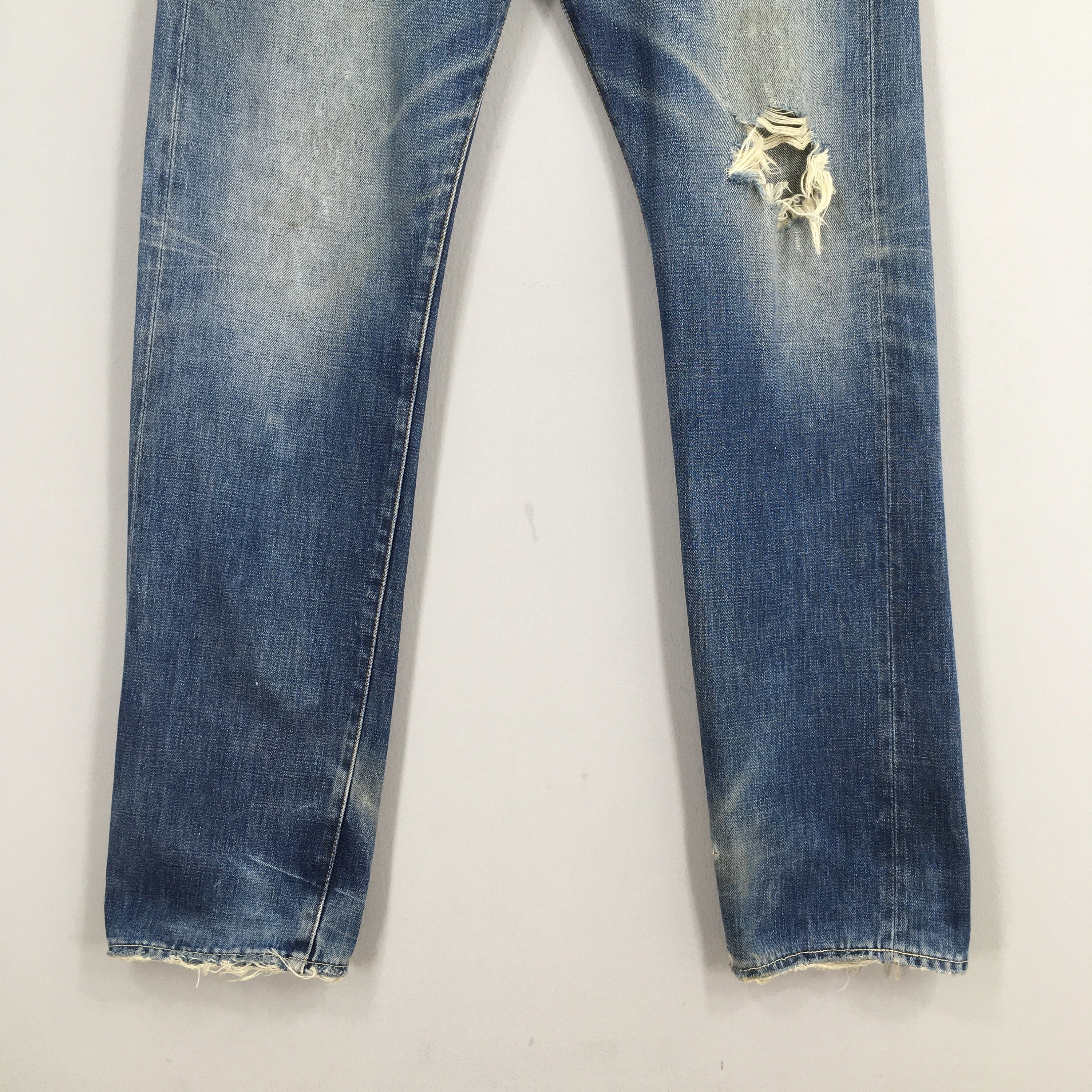 Size 31x32 Vintage Levis 501XX LVC Japan Selvedge Denim Faded Blue