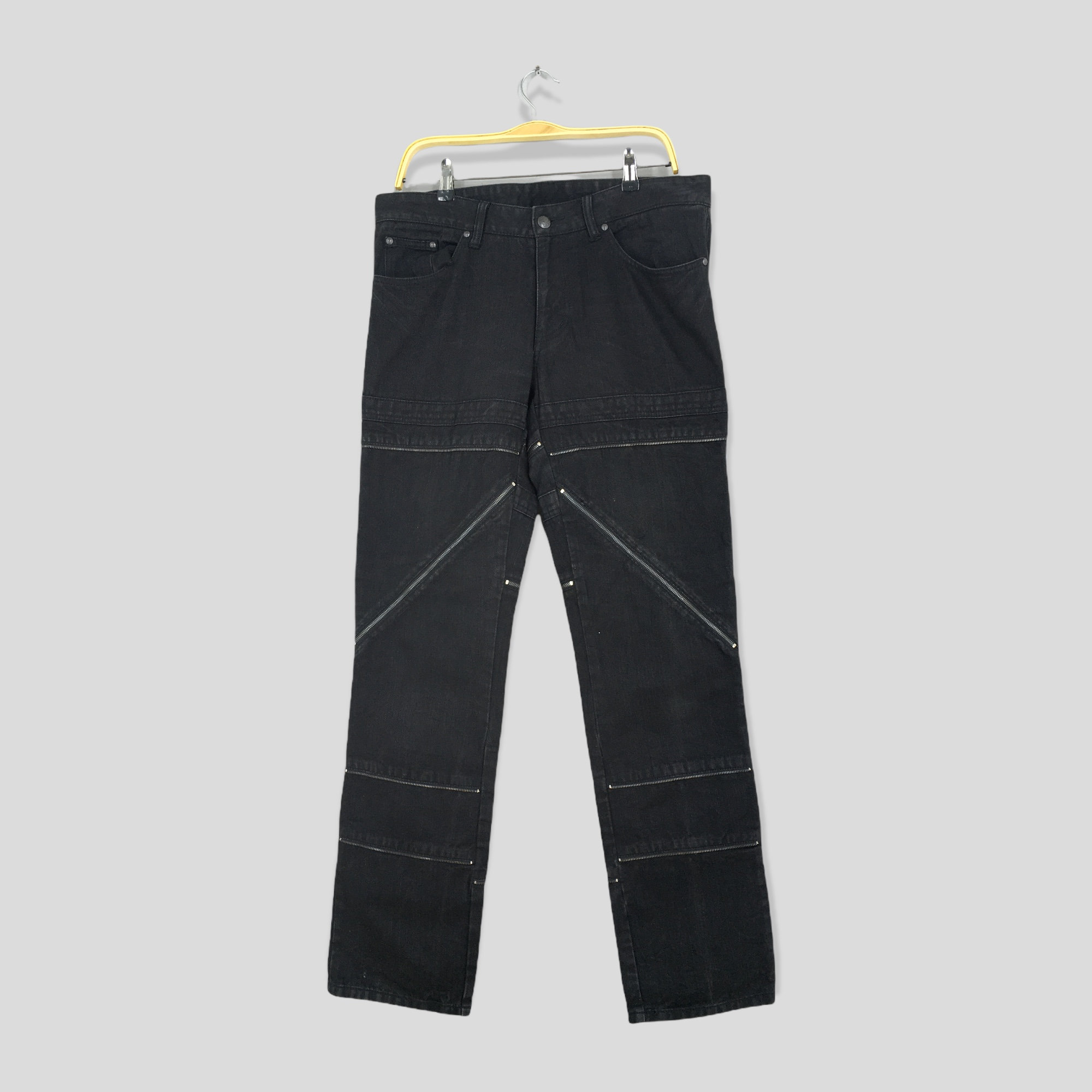 【DISCERNMENT】Bemiti wide black strap denim pants il_fullxfull.3535139218_l6w6.jpg