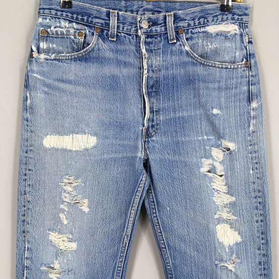 Size 31x29 Vintage 90s Levi's 501 Faded Blue Jean… - image 2
