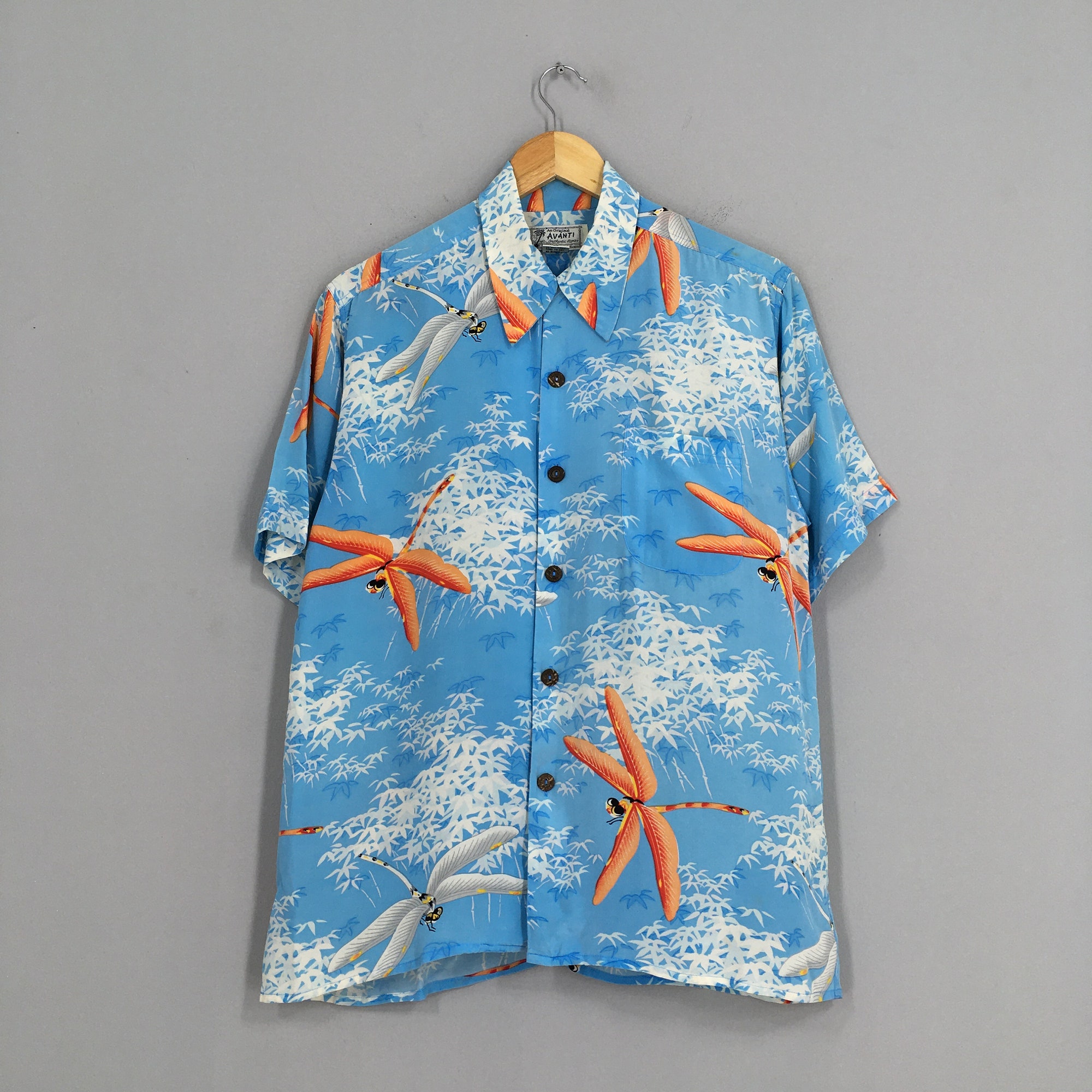 Discover Vintage Avanti Hawaiian Shirt