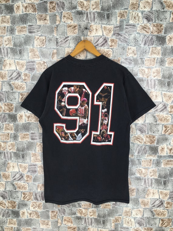 Vintage 90's Dennis Rodman T shirt Medium Chicago