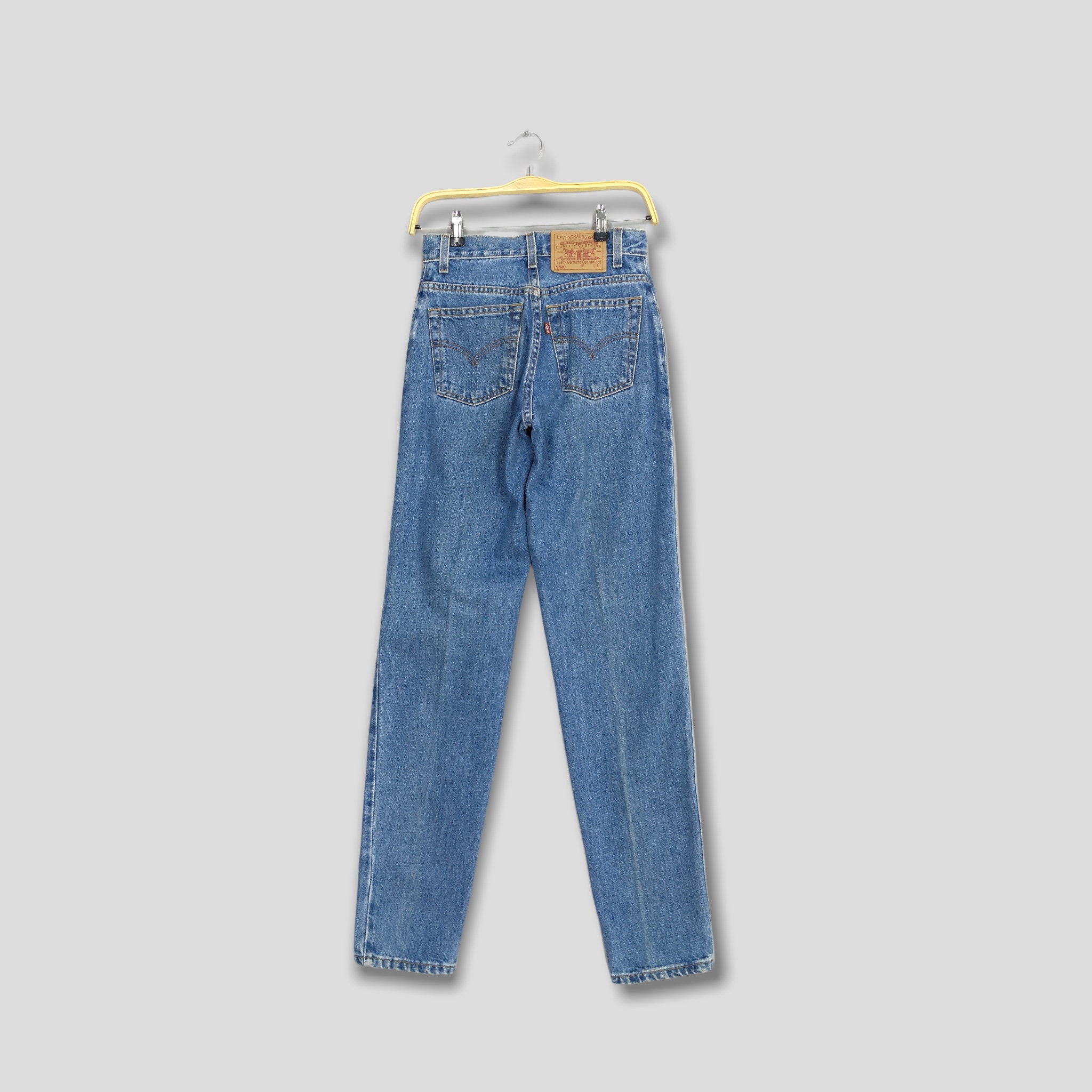 Vintage 90s Levi's 550 Relaxed Fit Jeans Tapered Leg Denim 1990s