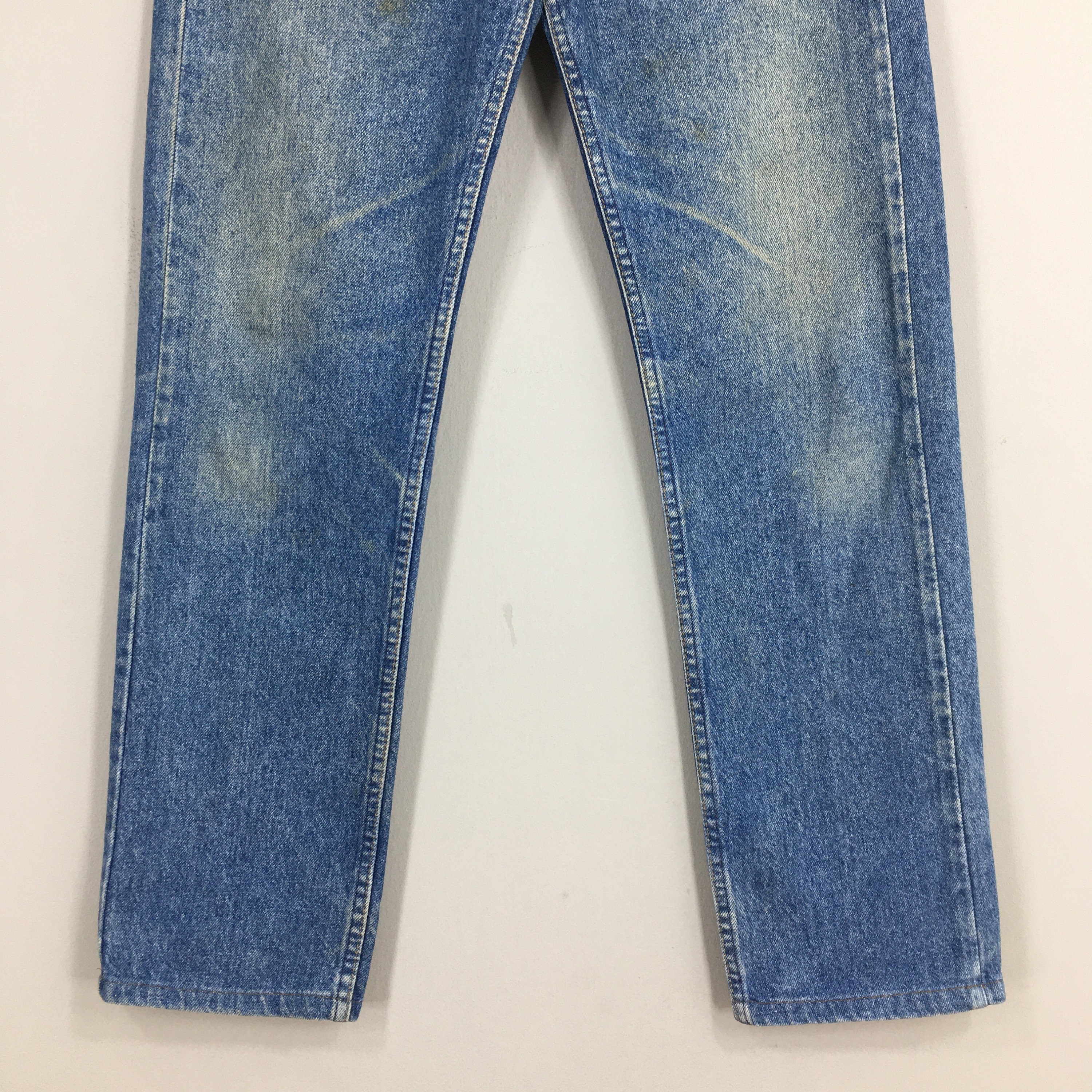 Size 28x29.5 Vintage Levi's 505 0217 Light Wash Zipper Jeans 1990s