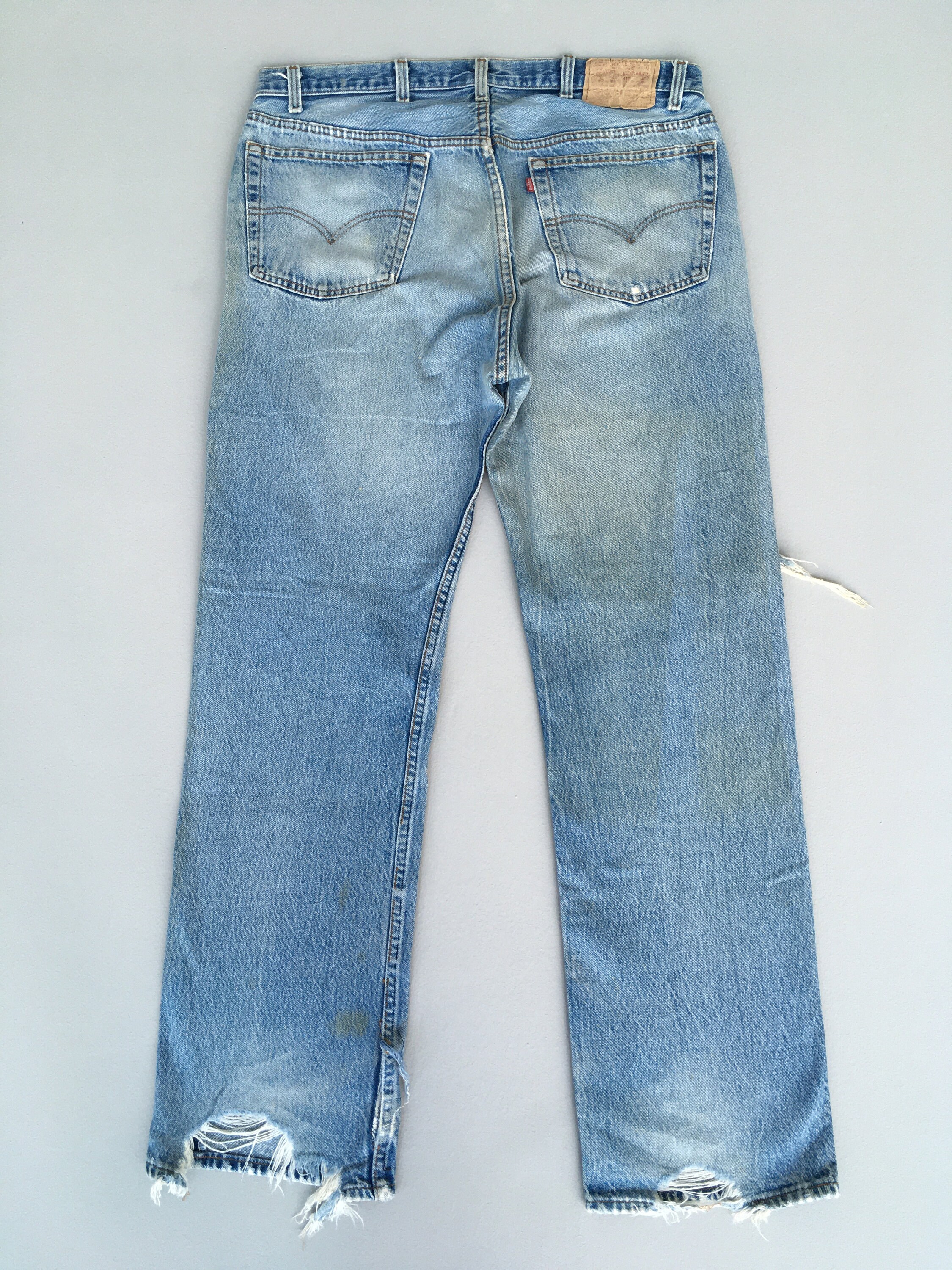 distressed levis