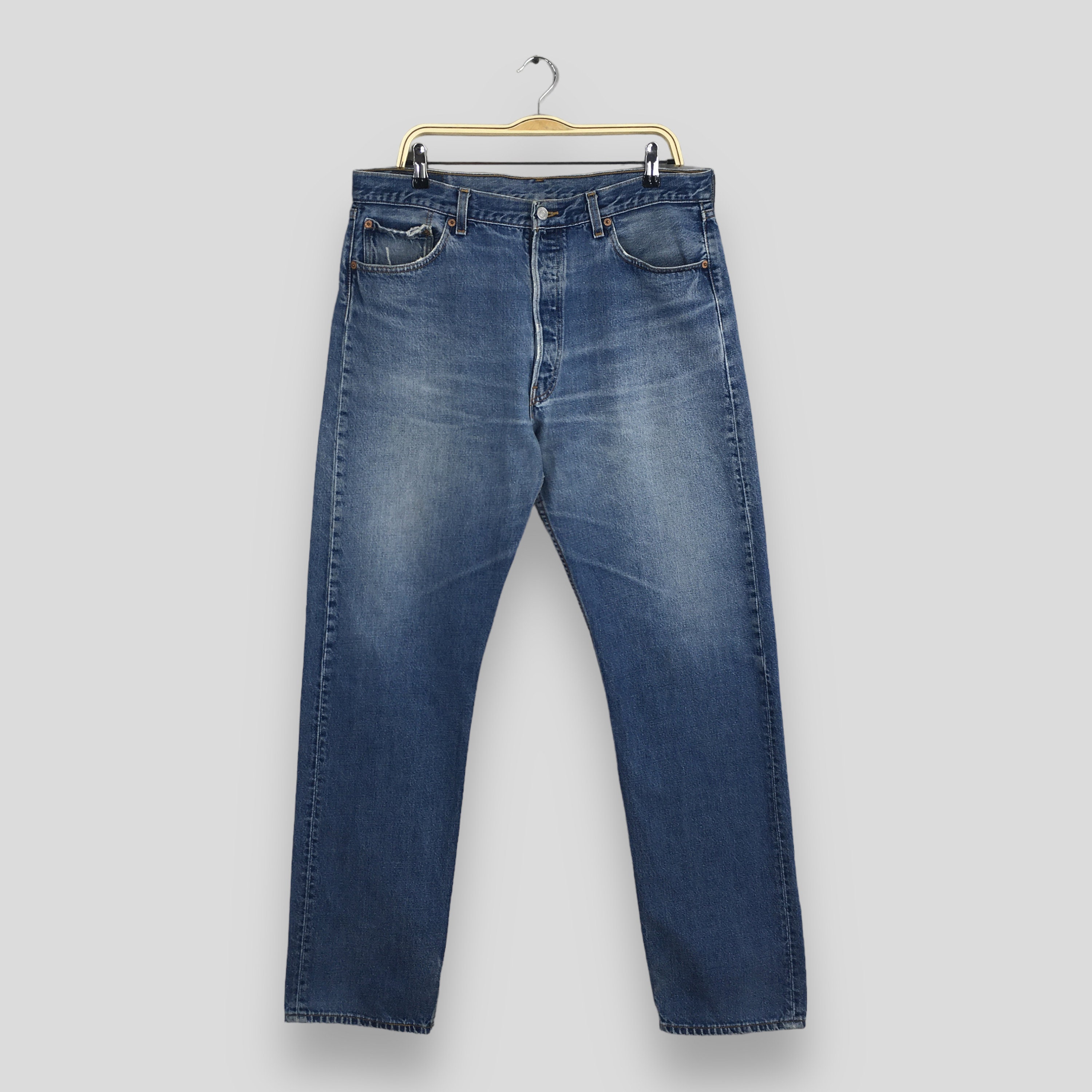 Size 34x33 Vintage 90s Levi's 501 Faded Blue Jeans Light