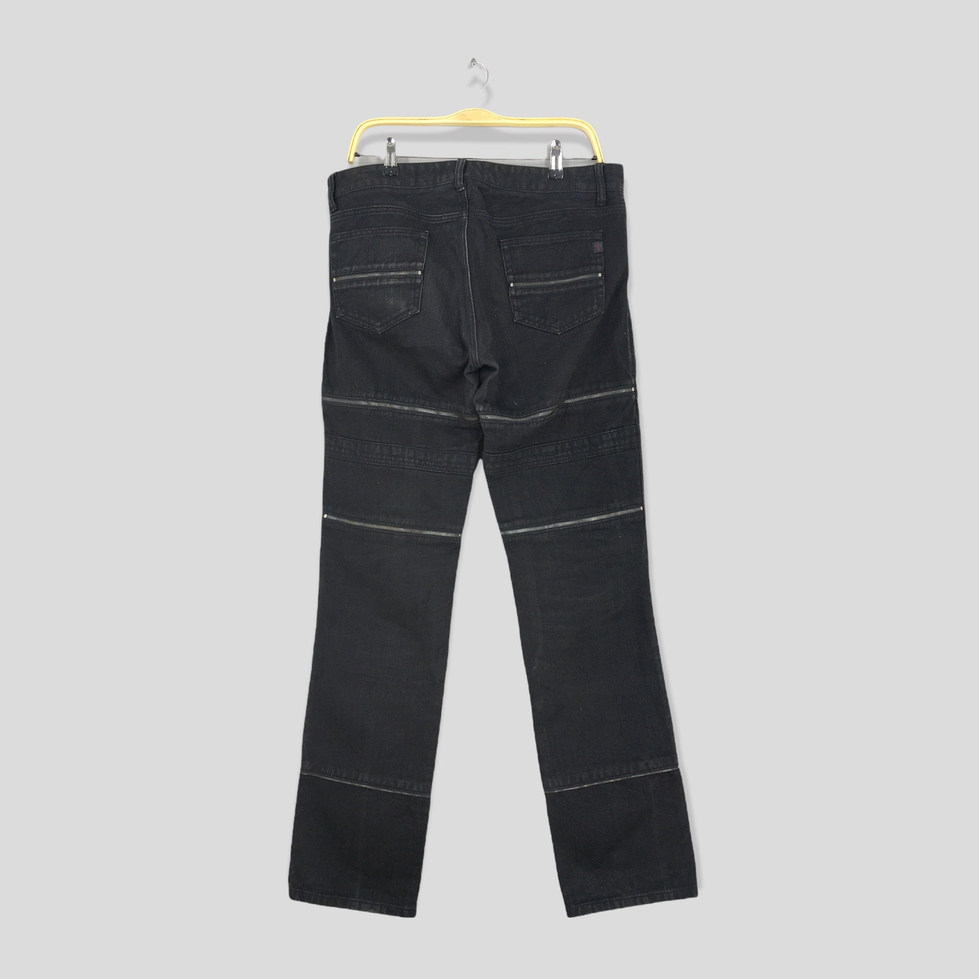 パンツ archive CUSTOM CULTURE flare cargo pants GRAILZ - FLARED ZIP CARGO PANTS | HBX - Globally Curated