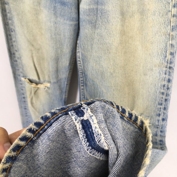 Size 28x29 Vintage 90s Levi's 501 Faded Blue Jean… - image 5