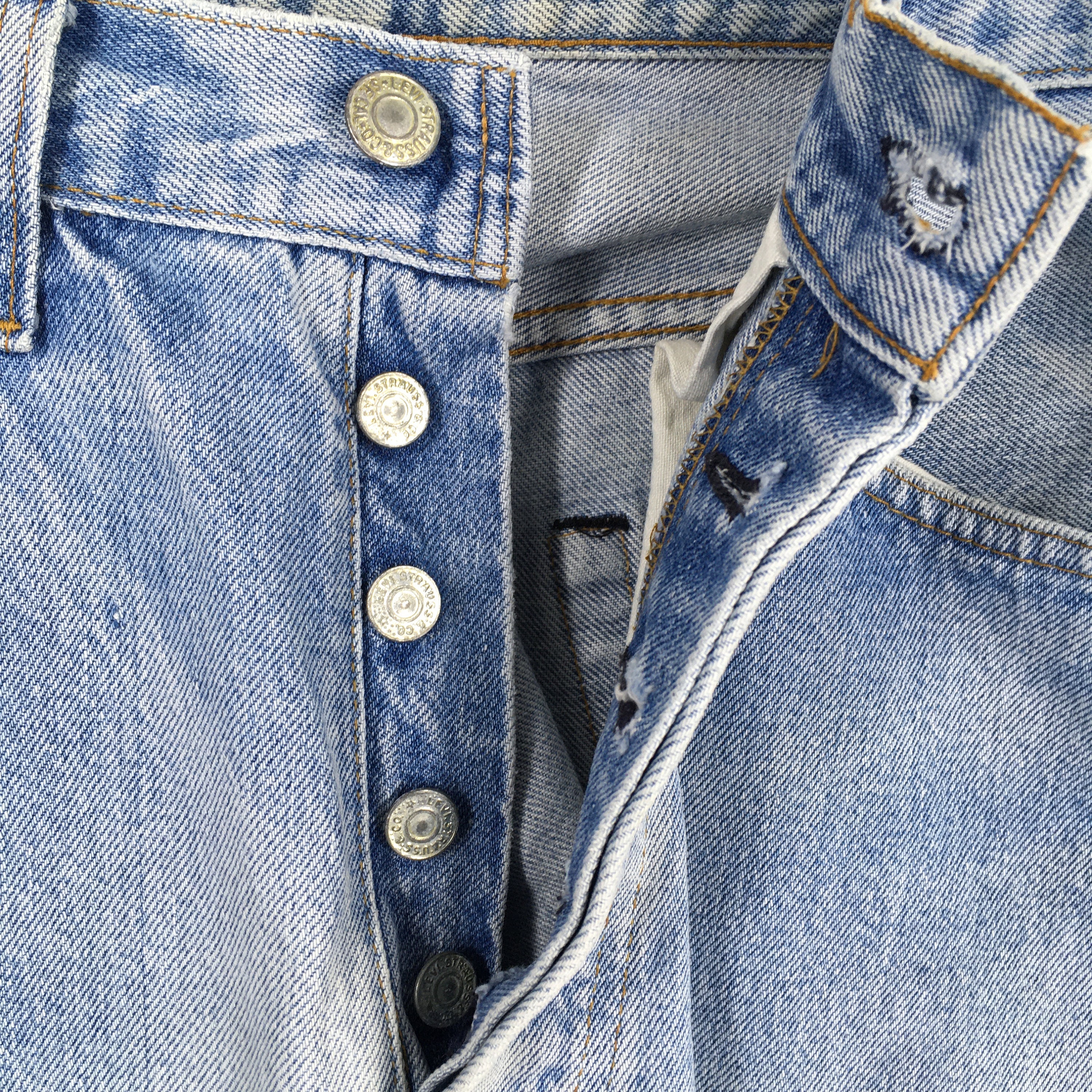 Size 30x34 Vintage 80s Levi's 501 Selvedge Blue Jeans Light Size 30x34 Vintage 80s Levi's 501 Selvedge Blue Jeans Light