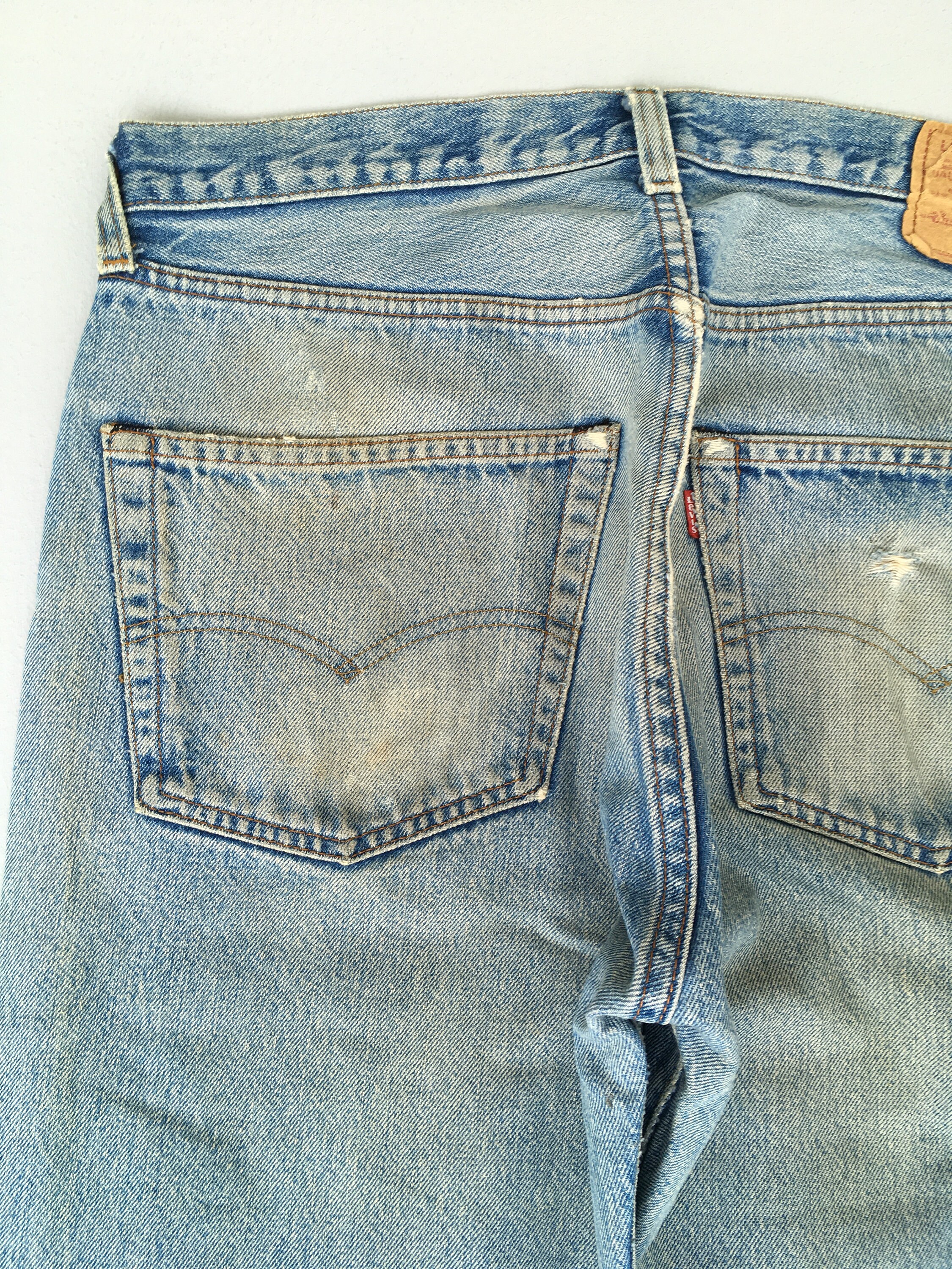 Size 32x28.5 Vintage Levis 501 Redline 