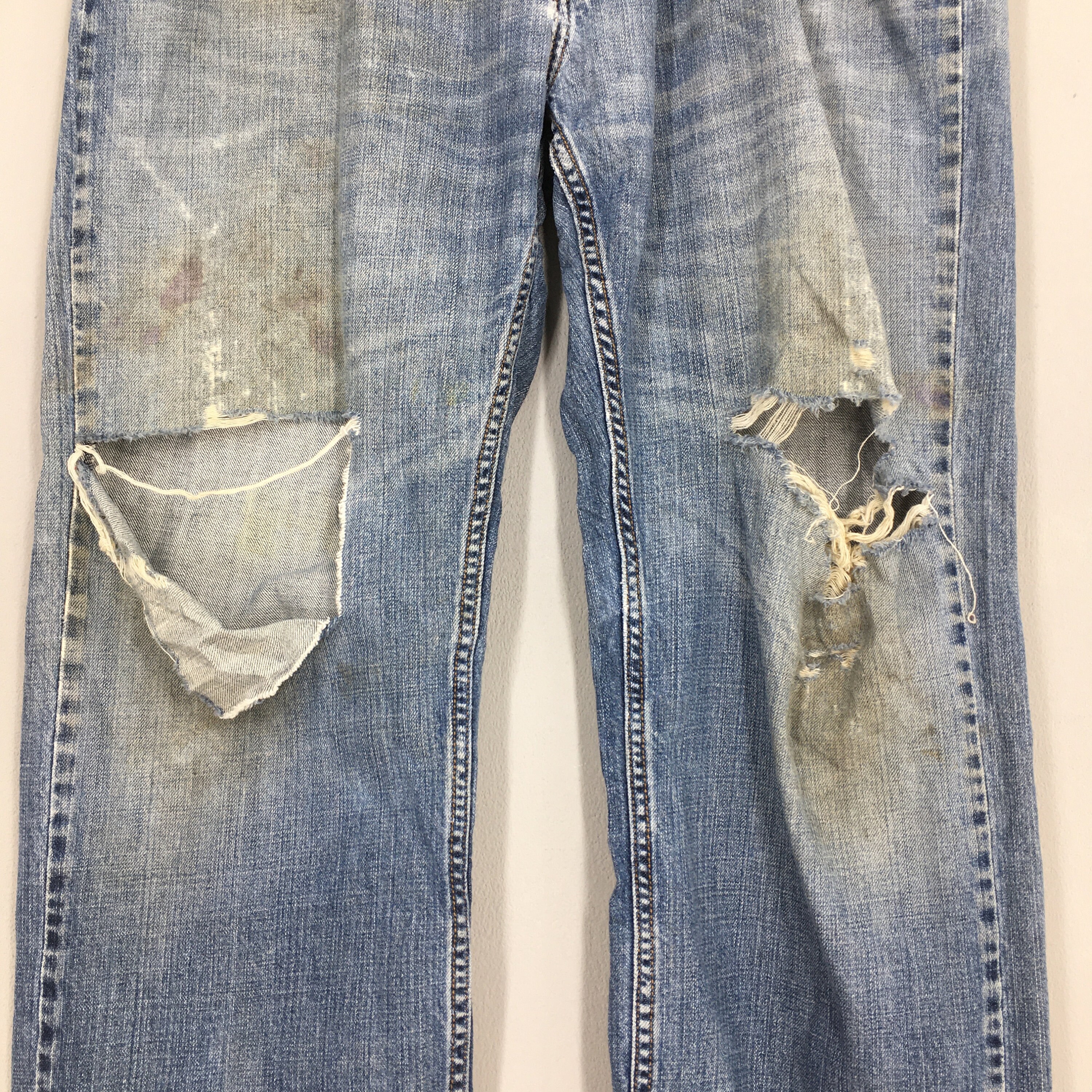 Size 41x31 Vintage Levi's 659 Ripped Distressed Jeans Levis Size 41x31 Vintage Levi's 659 Ripped Distressed Jeans Levis