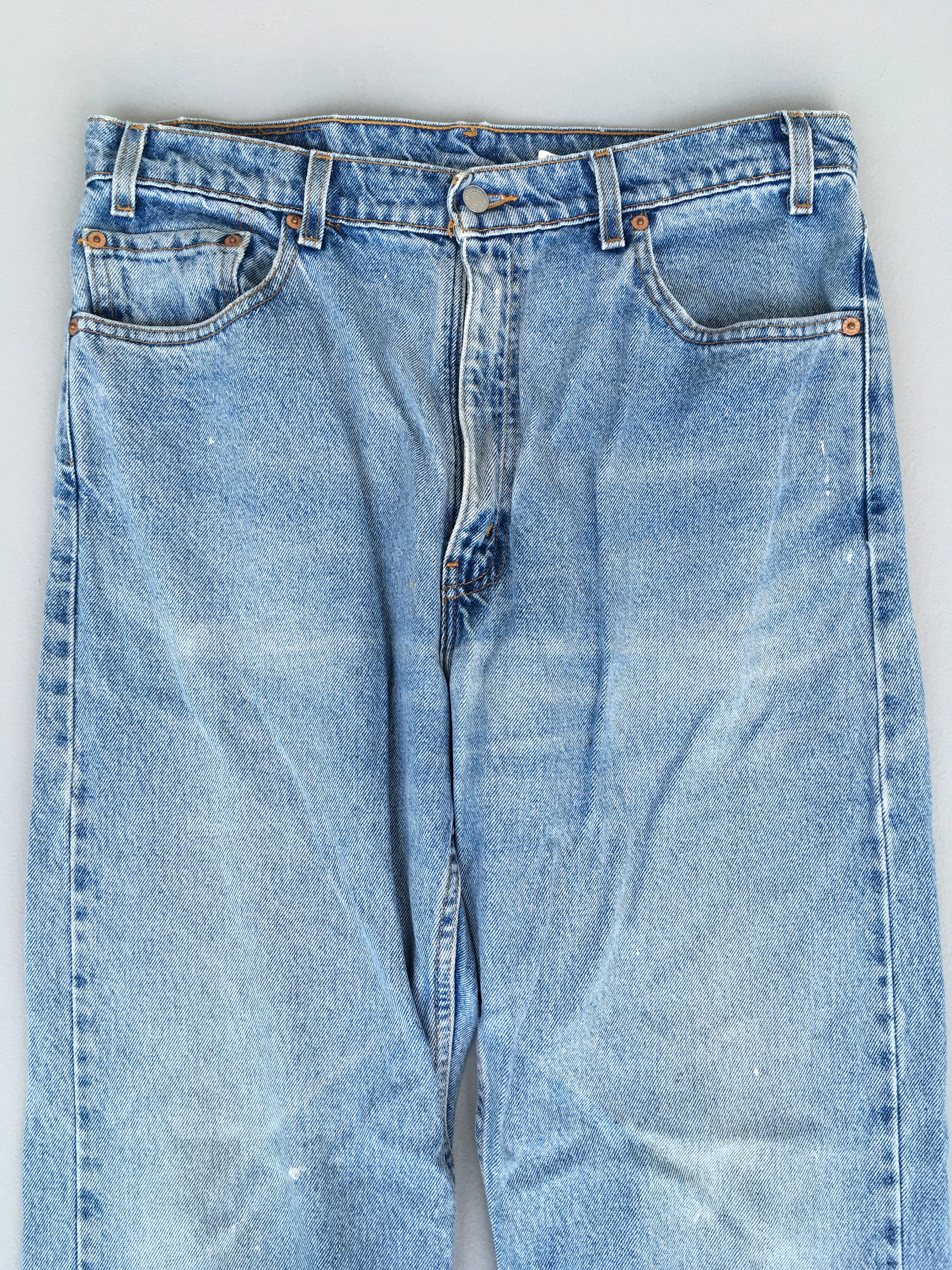 Size 33x31 Vintage Levis 505 Light Wash Blue Jeans Size 33x31 Vintage Levis 505 Light Wash Blue Jeans