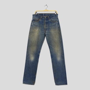 Tamanho 30x33 Jeans Levi&#39;s 501 Vintage Azul Desbotado e Sujo, Jeans Levi&#39;s Stonewash dos anos 80, Jeans Levi&#39;s Desgastado, Jeans Levi&#39;s 501 Unissex dos anos 80, W30