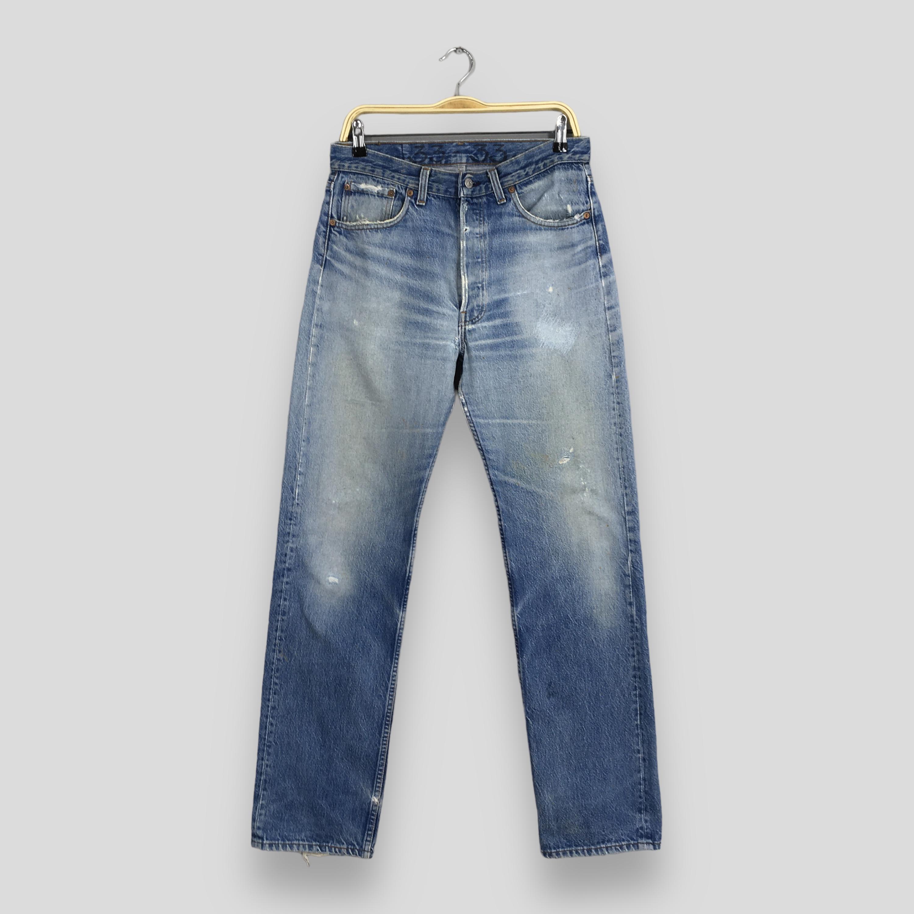 Size 30x31 Vintage 90s Levi's 501 Faded Blue Jeans Light Wash