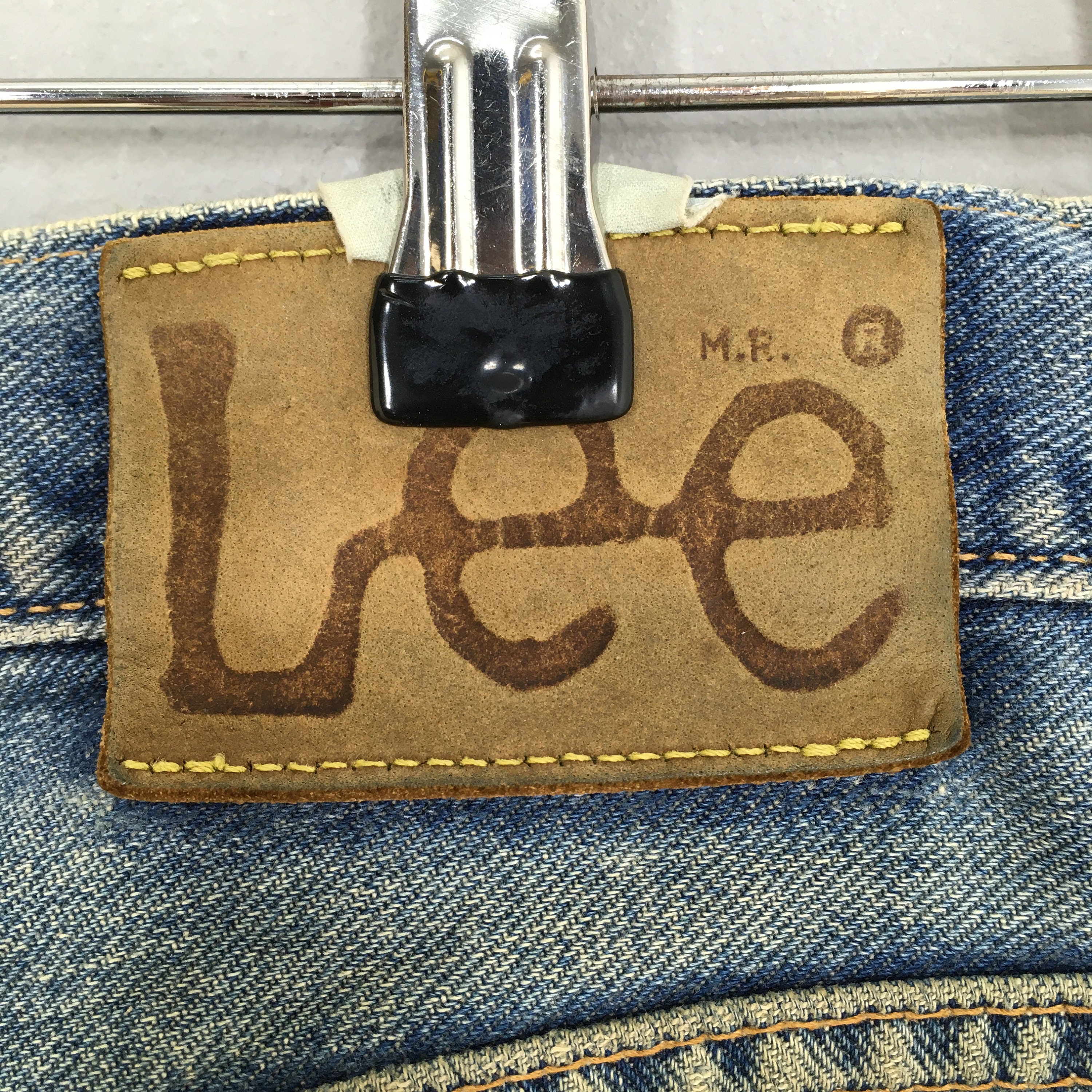 Size 31x29.5 Vintage 90s Lee Riders Faded Dirty Jeans