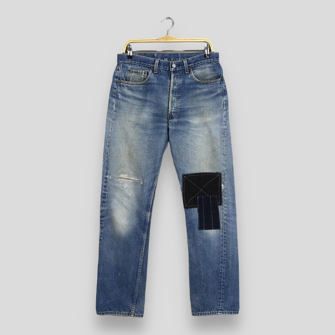 LEVI’S 501 – FADED, WORN & PATCHED / ’89 Vintage Levis 501 Jeans Faded Blue Levis Distressed