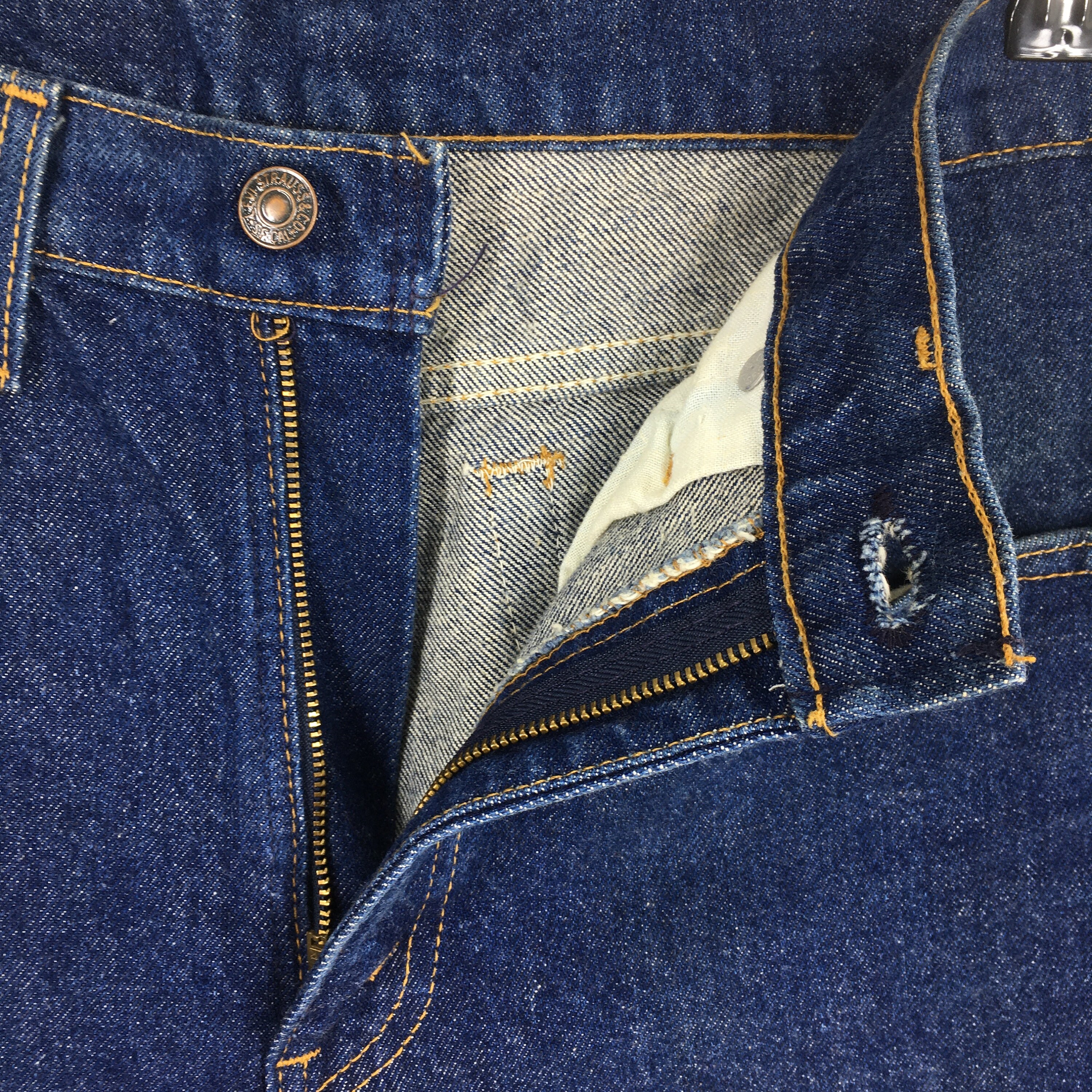 Size 31x30 Vintage Levi's 505 0216 Light Wash Zipper Jeans 1990s