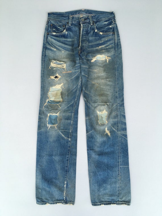 Size 28 Vintage Levis 501XX LVC Japan Distressed Denim Faded Blue