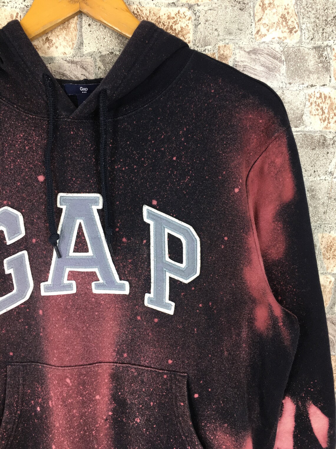 gap tie dye sweatshirt