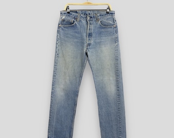 Storlek 32x29 Vintage 90-tals Levi's 501 blekta blå jeans ljustvättade Levi's raka jeans Levi's 501 denim med knappgylf Levi's Usa Jeans W32