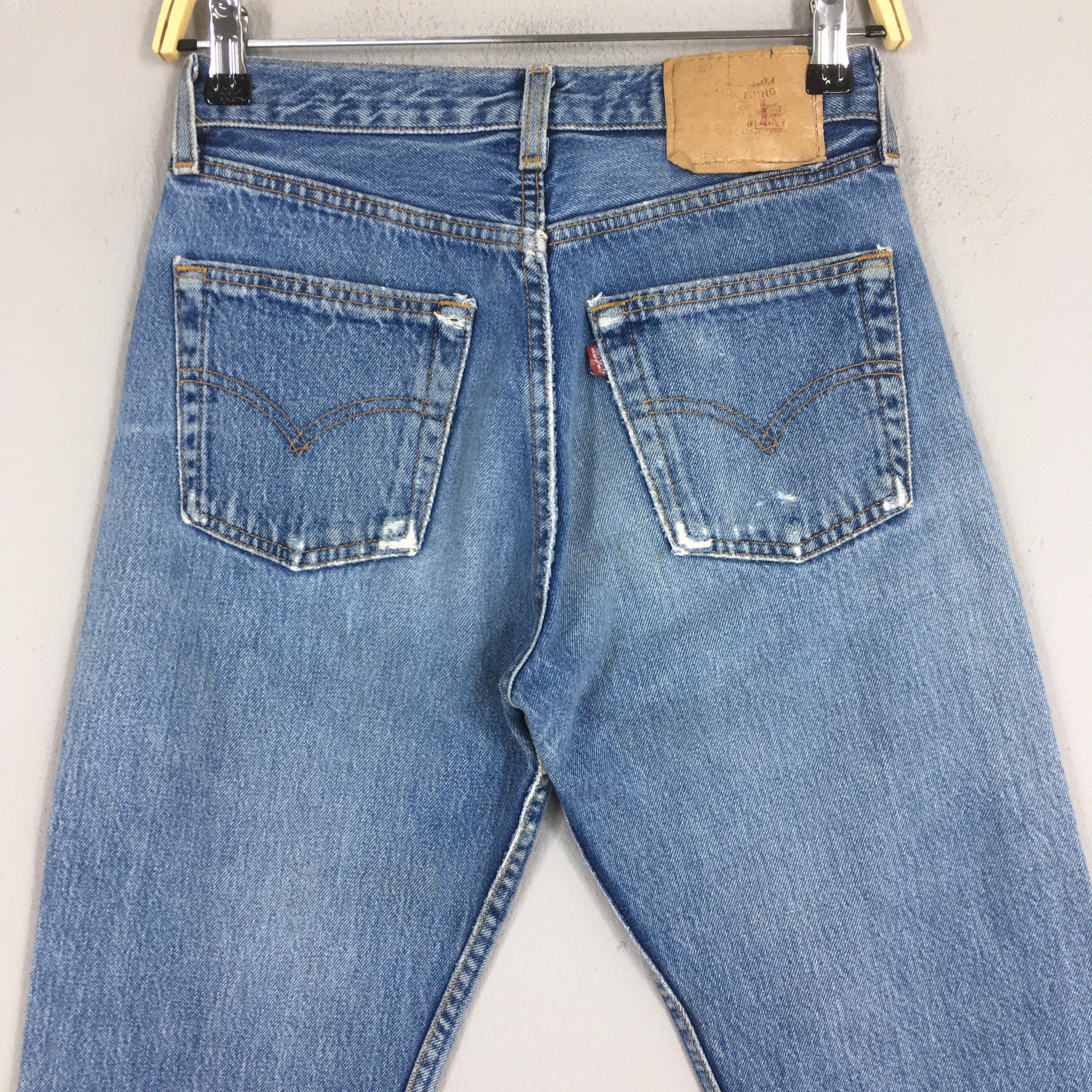 Size 25x33 Vintage 90s Levi's 501 Distressed Faded Jeans