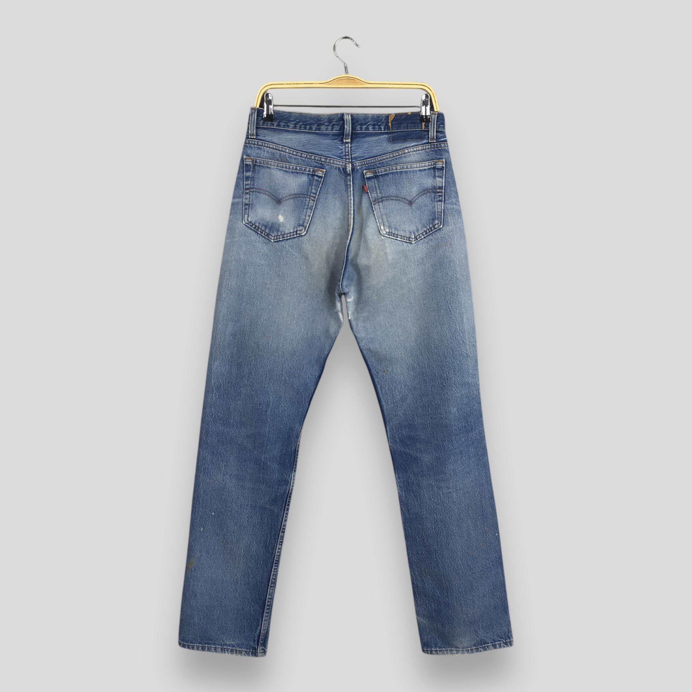Size 31x32 Vintage 90s Levi's 501 Faded Blue Jeans Stone Washed