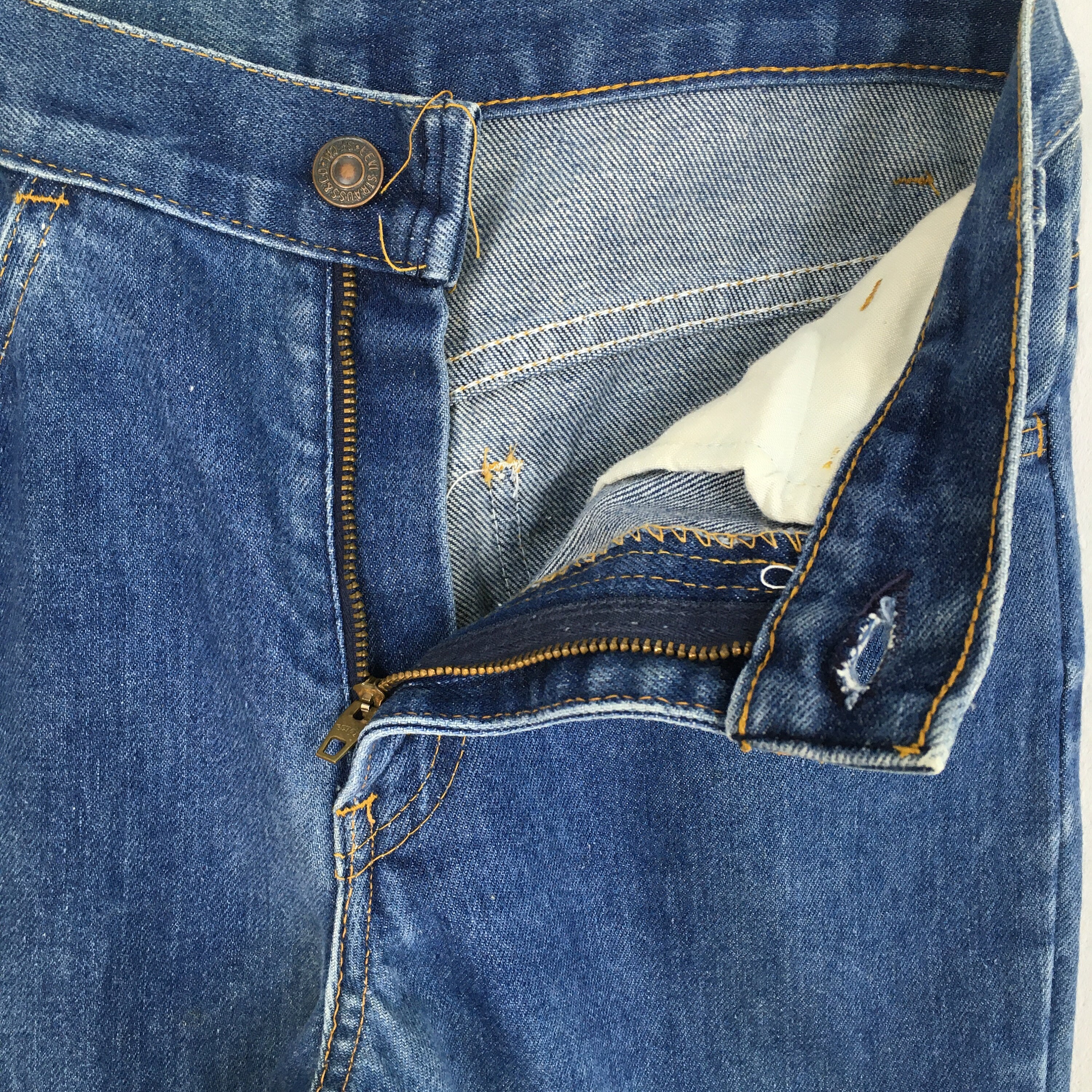 Size 27x33.5 Vintage Levi's 746 Bootcut Jeans Ladies High Size 27x33.5 Vintage Levi's 746 Bootcut Jeans Ladies High