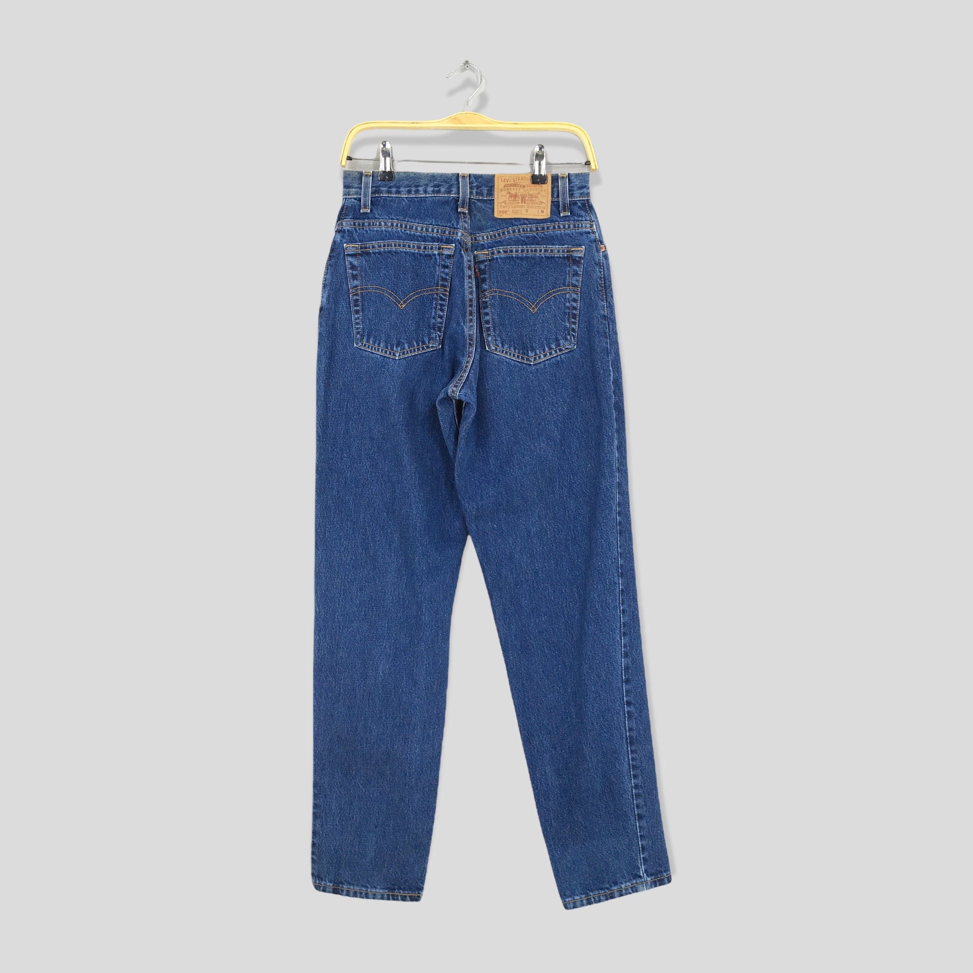 Size 28x30 Vintage Levis 550 Jeans 