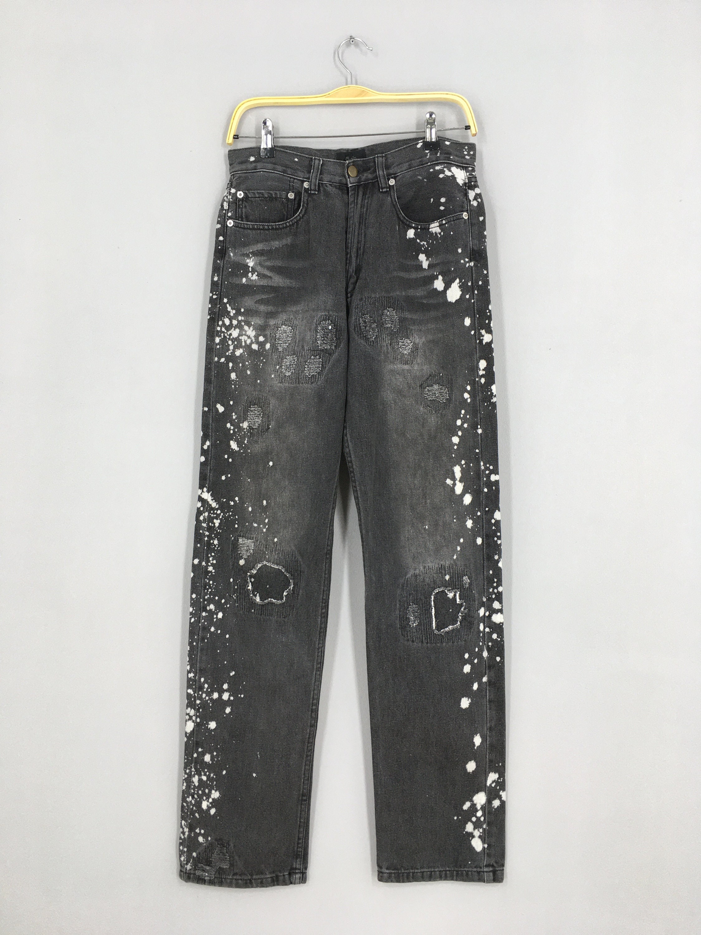 Size 29x32 Movin Japan Splatter Painter Jeans Distressed Size 29x32 Movin Japan Splatter Painter Jeans Distressed