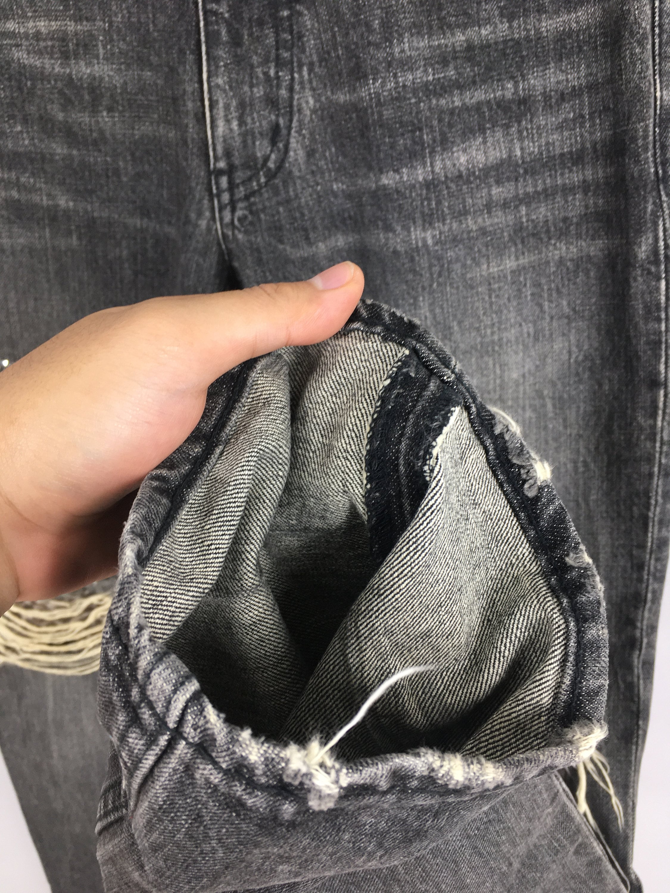Size 28x32 Roar Japanese Denim Faded Distressed Jeans Roar 