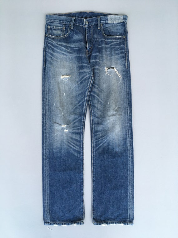 Size 32x32 Vintage Levi's 505 Regular Fit Jeans Light Blue Size 32x32 Vintage Levi's 505 Regular Fit Jeans Light Blue