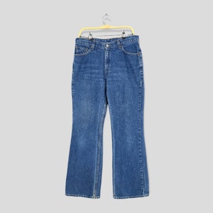 Talla 32 x 30 Jeans Levi&#39;s 517 Vintage Bootcut Flare Denim Jeans Levi&#39;s azules de los años 80 Jeans Bootcut Jeans Levi&#39;s Faded Dirty Jeans Hippie W32