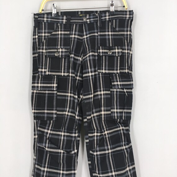 【関税＆送料込み】ChloAC Flared Checkered Trousers Tartan Checked High Waisted Flared Trousers | boohoo