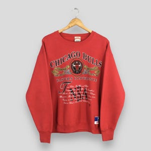 Vintage Chicago Bulls NBA Red Sweatshirt Large Chicago Bulls Printed Crewneck National Basketball Jordan Pullover Chicago Bulls Sweater L