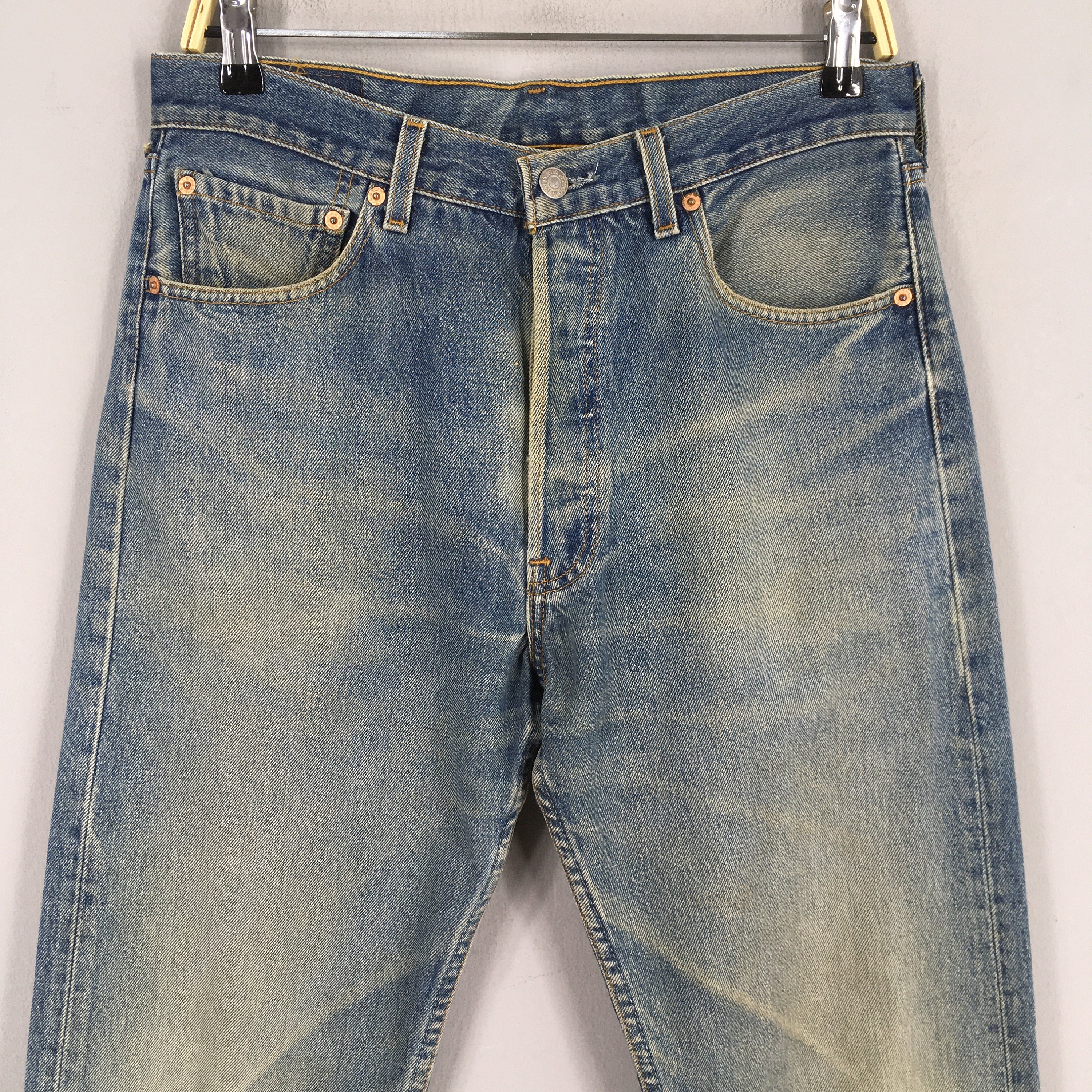 Size 30x31.5 Vintage 90s Levi's 501 Faded Blue Jeans Light