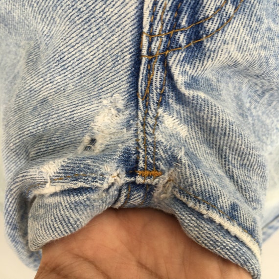 Size 28x29 Vintage 90s Levi's 501 Faded Blue Jean… - image 6