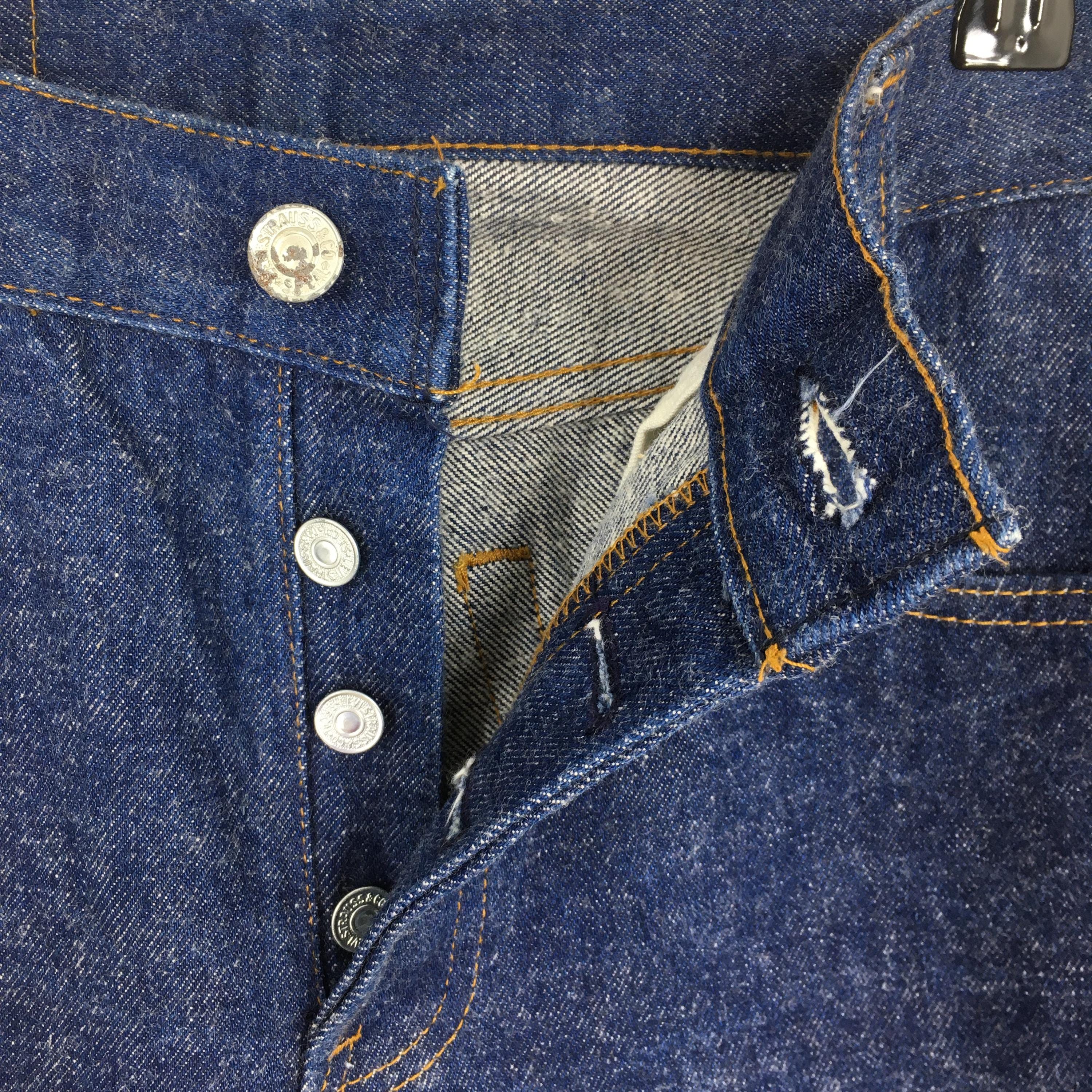 Size 25x29 Vintage 90s Levis 701-0117 Student Dark Blue Jeans