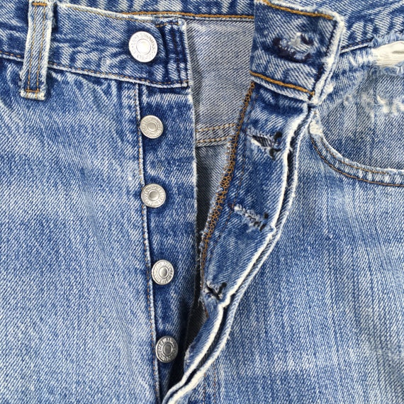 Size 31x29 Vintage 90s Levi's 501 Faded Blue Jean… - image 6